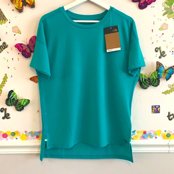 ❣️THE NORTH FACE❣️Standard fit flash dry workout tops🌺🌺❣️❤️❤️🌸💖 - Picture 2 of 10